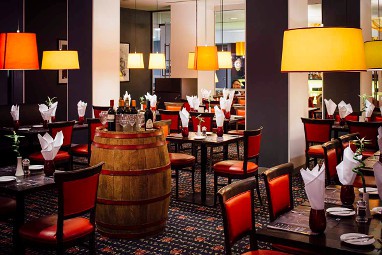 Vienna House Easy by Wyndham Bucharest Airport: Restaurant